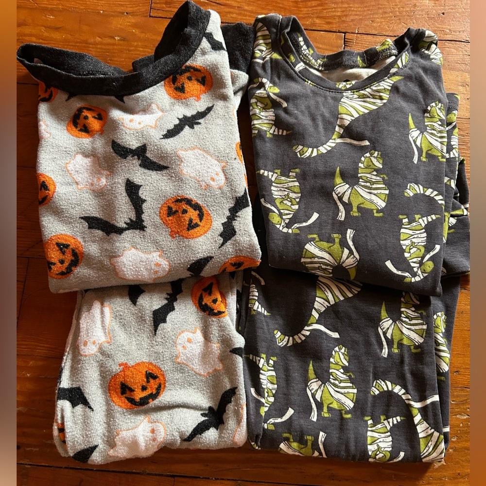 Two Sets of Boys Halloween Themed Pajamas Size 7/8
